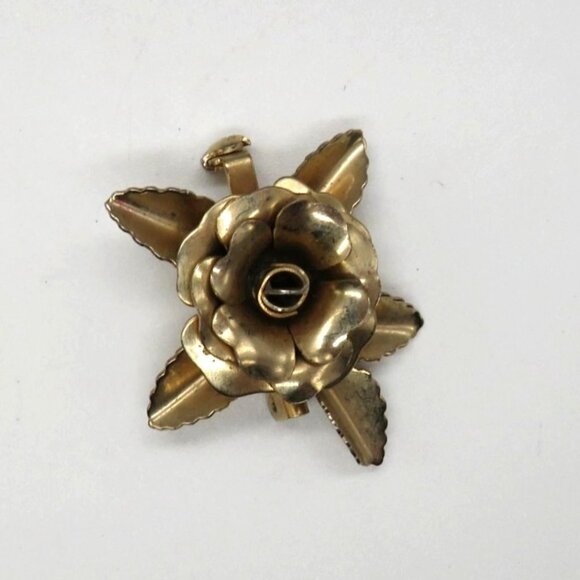 Vintage Rose Brooch Gold Tone Floral Brooch Leaf Accents Safety Clasp - Picture 2 of 7
